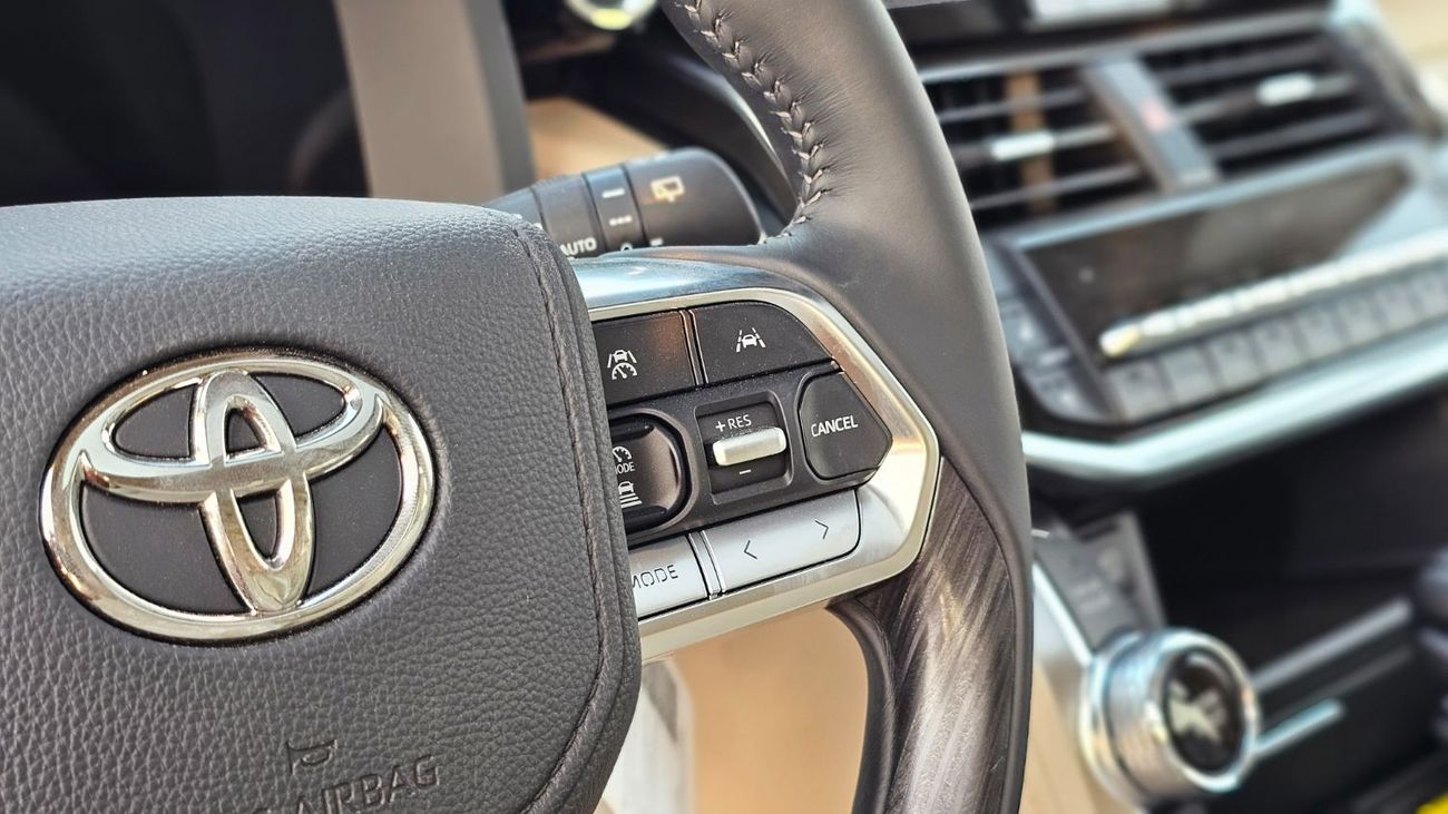 Toyota Land Cruiser 3.5T VXR Hybrid