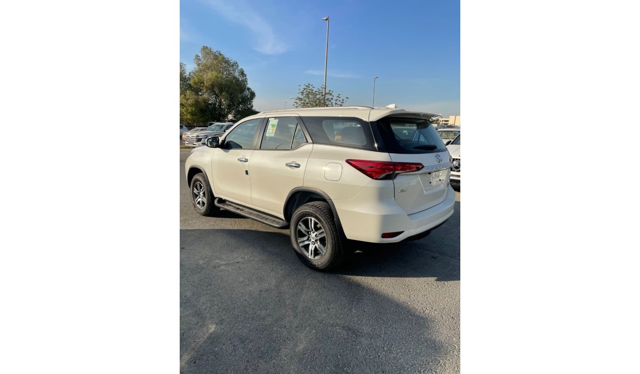 Toyota Fortuner 2.7L Petrol A/T Mid Option