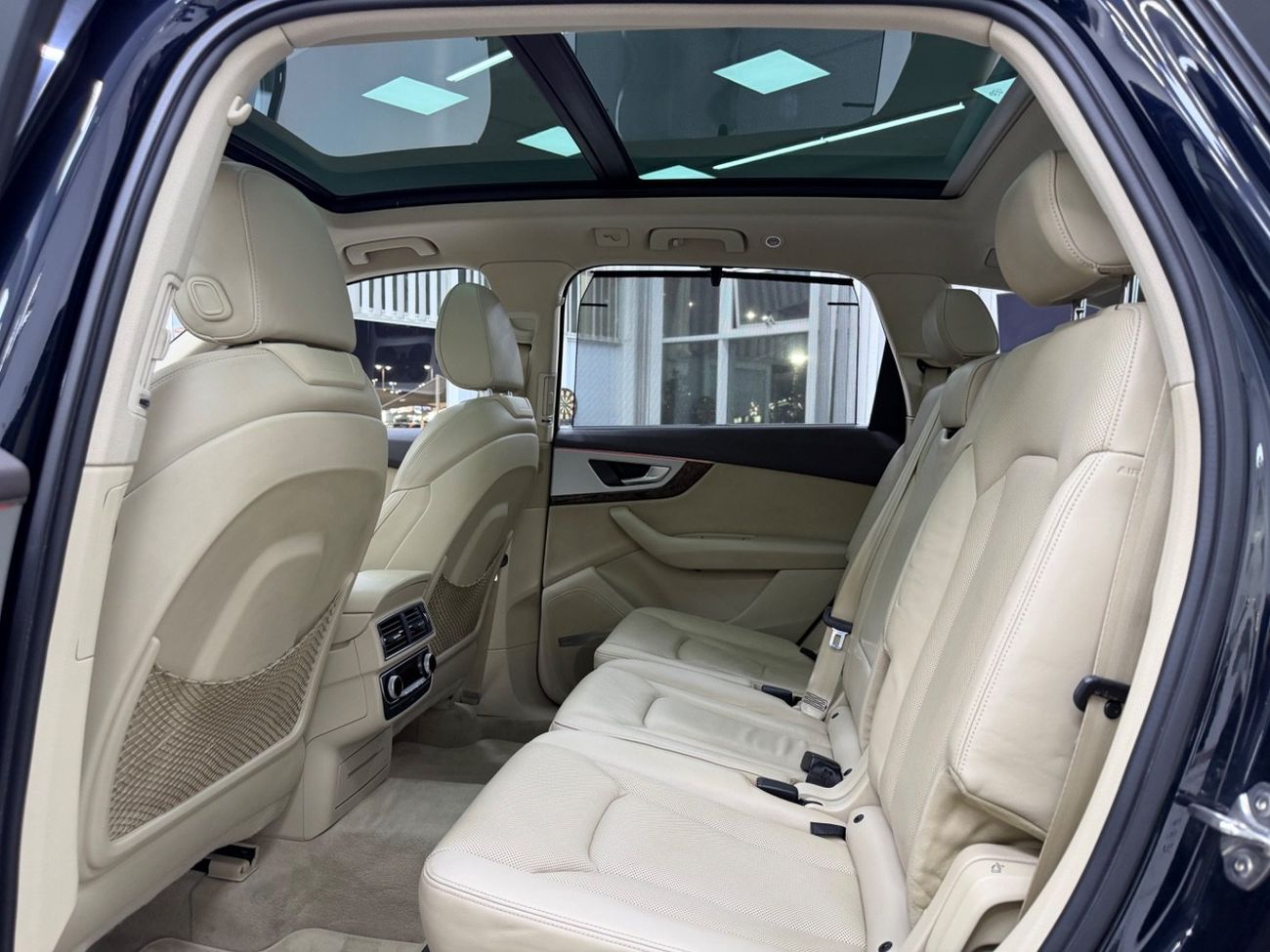 أودي Q7 45 TFSI quattro S-Line Luxury 3.0L