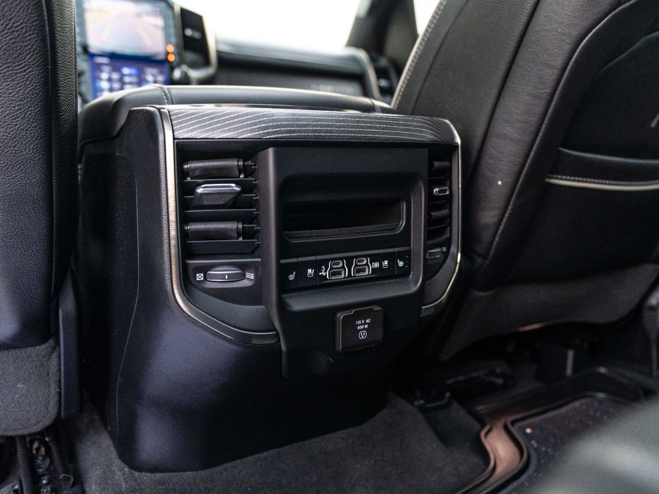 RAM 1500 Limited 5.7L (5 Seater)