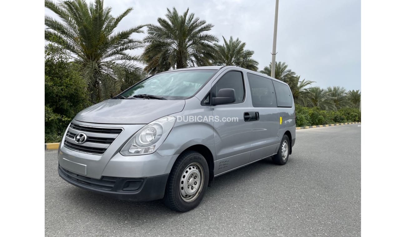 هيونداي H1 ستاريكس HYUNDAI H1 2,5 (GCC SPEC) - 2018- VERY GOOD CONDITION
