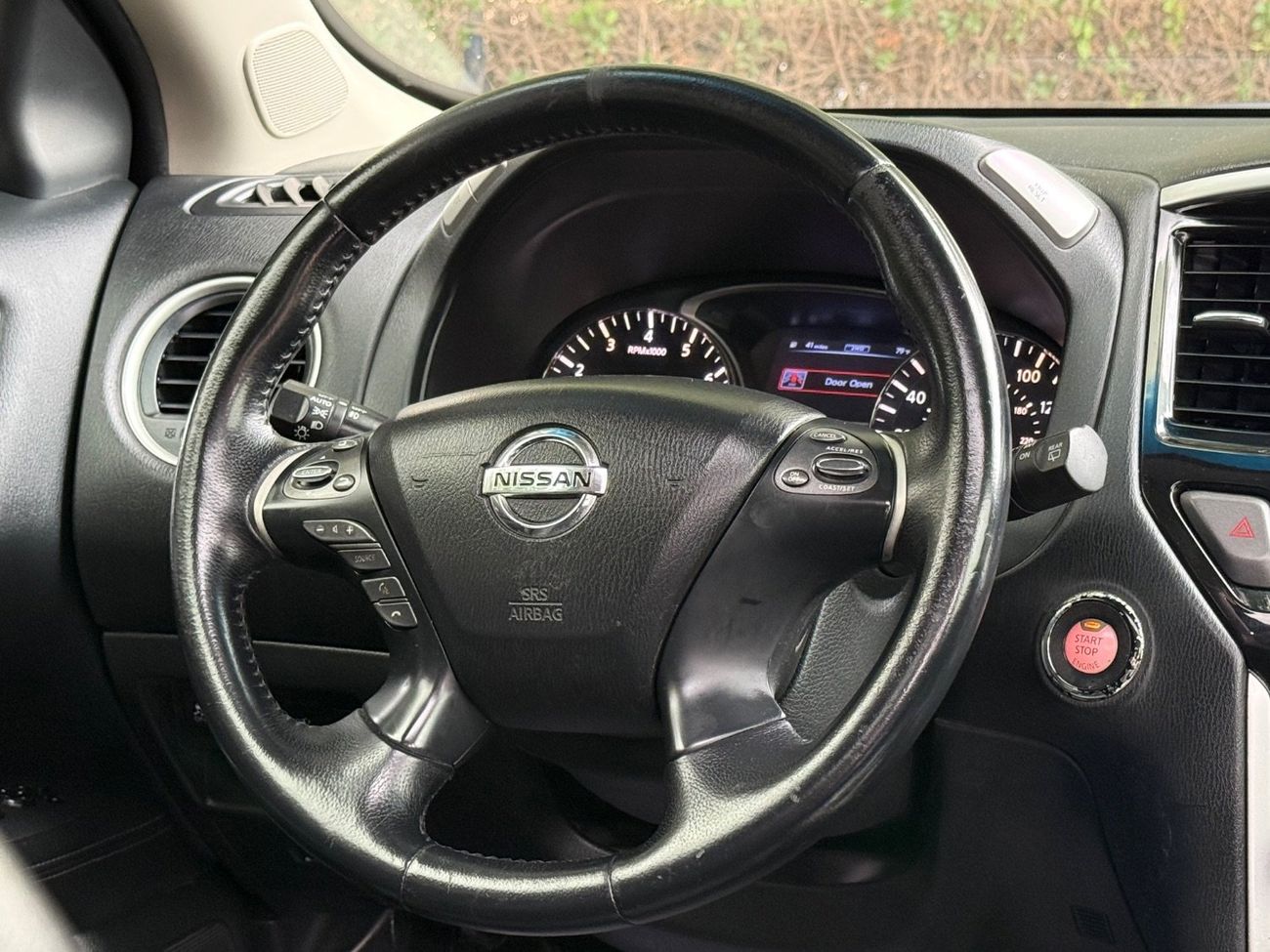 Nissan Pathfinder Platinum 3.5L