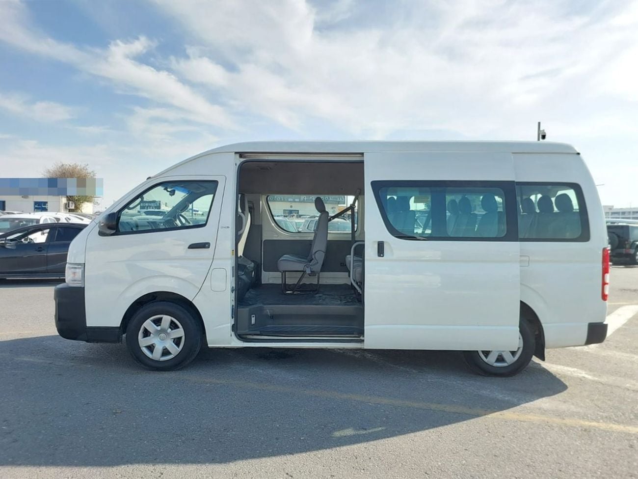 تويوتا هاياس TOYOTA HIACE COMMUTER VAN RHD 2006 MODEL 2.5 L DIESEL MANUAL(PM15390)