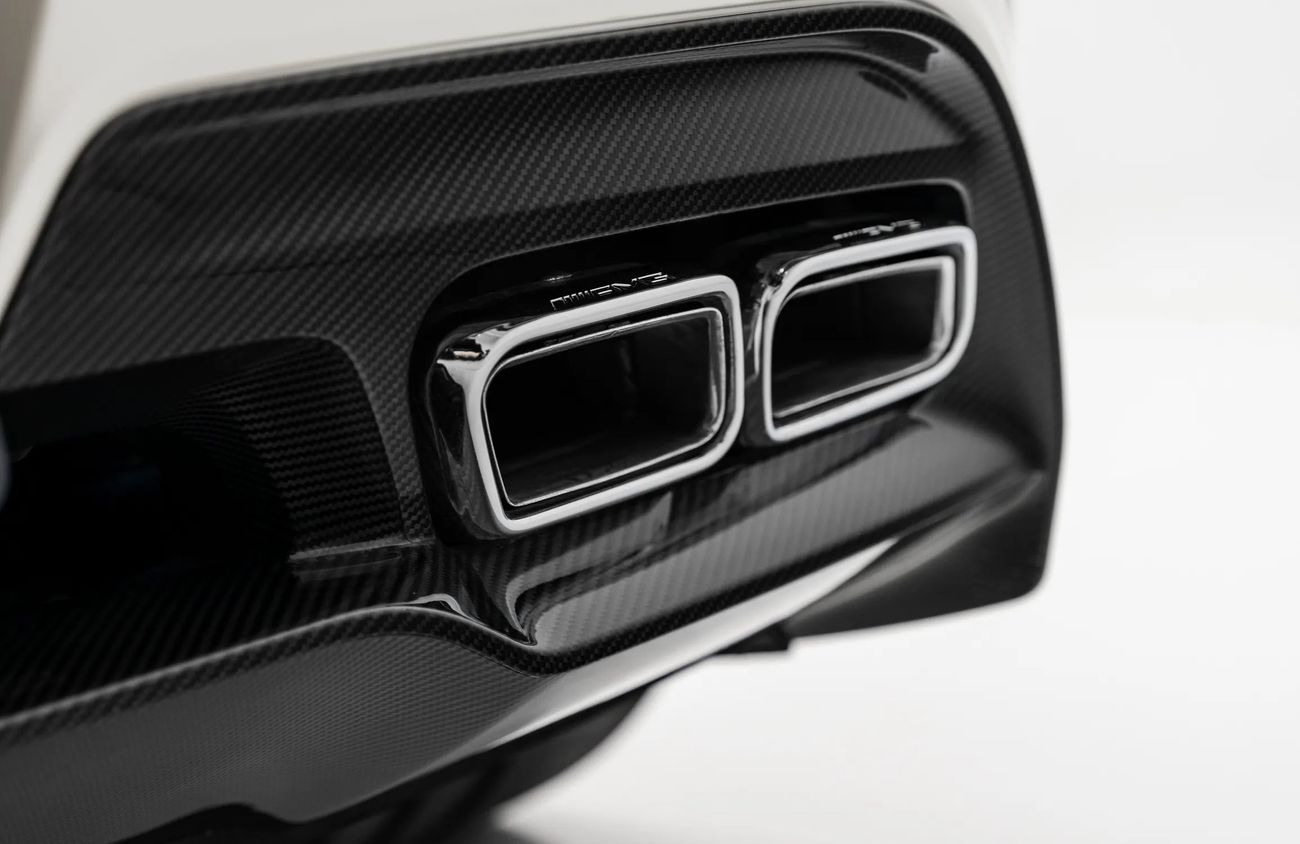 Mercedes-Benz SLS AMG 6.3L V8 Naturally Aspirated Engine