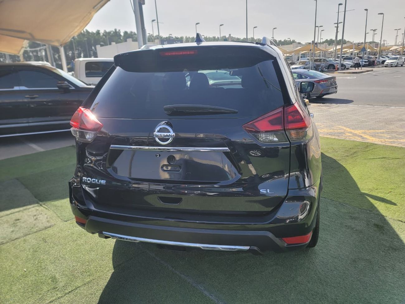 نيسان إكس تريل S 2.5L FWD (5 Seater)