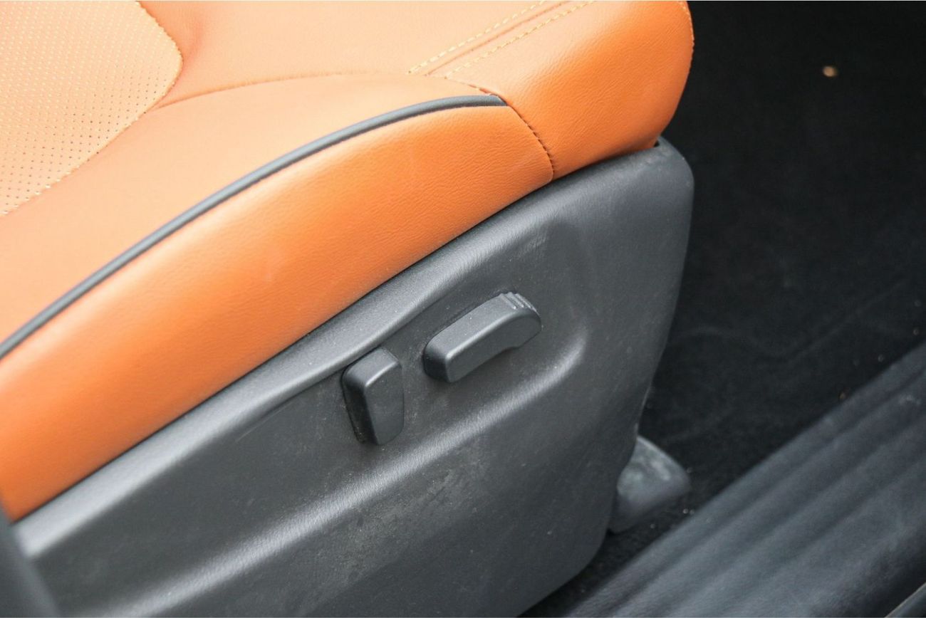 نيسان باترول Nissan Patrol LE 5.6L Petrol V8, Model 2024 Color White