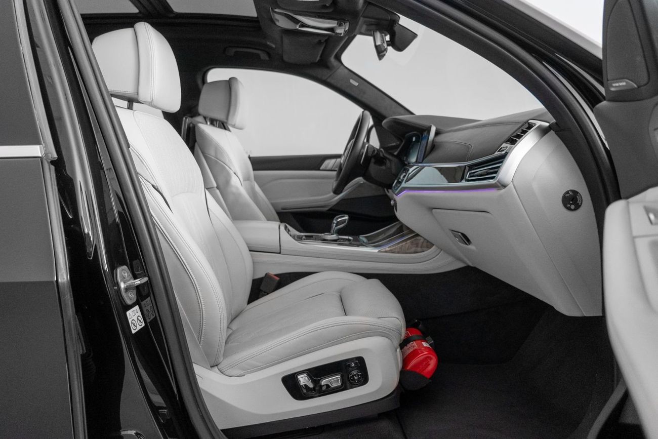 BMW X7 2019 BMW X7 50i M-Sport / Full BMW Service History & BMW Service Contract