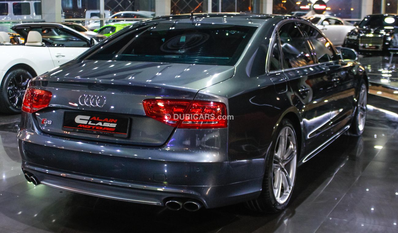 Audi S8 V8 T