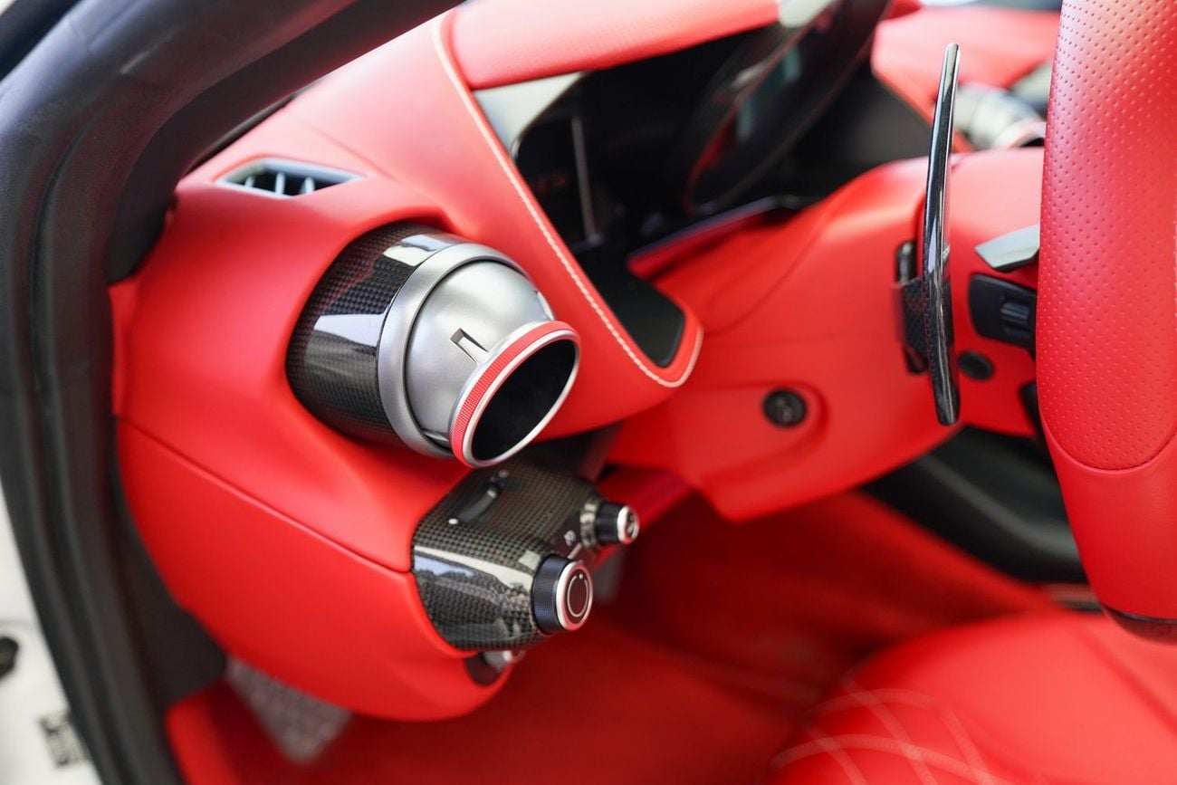 فيراري 812 GTS