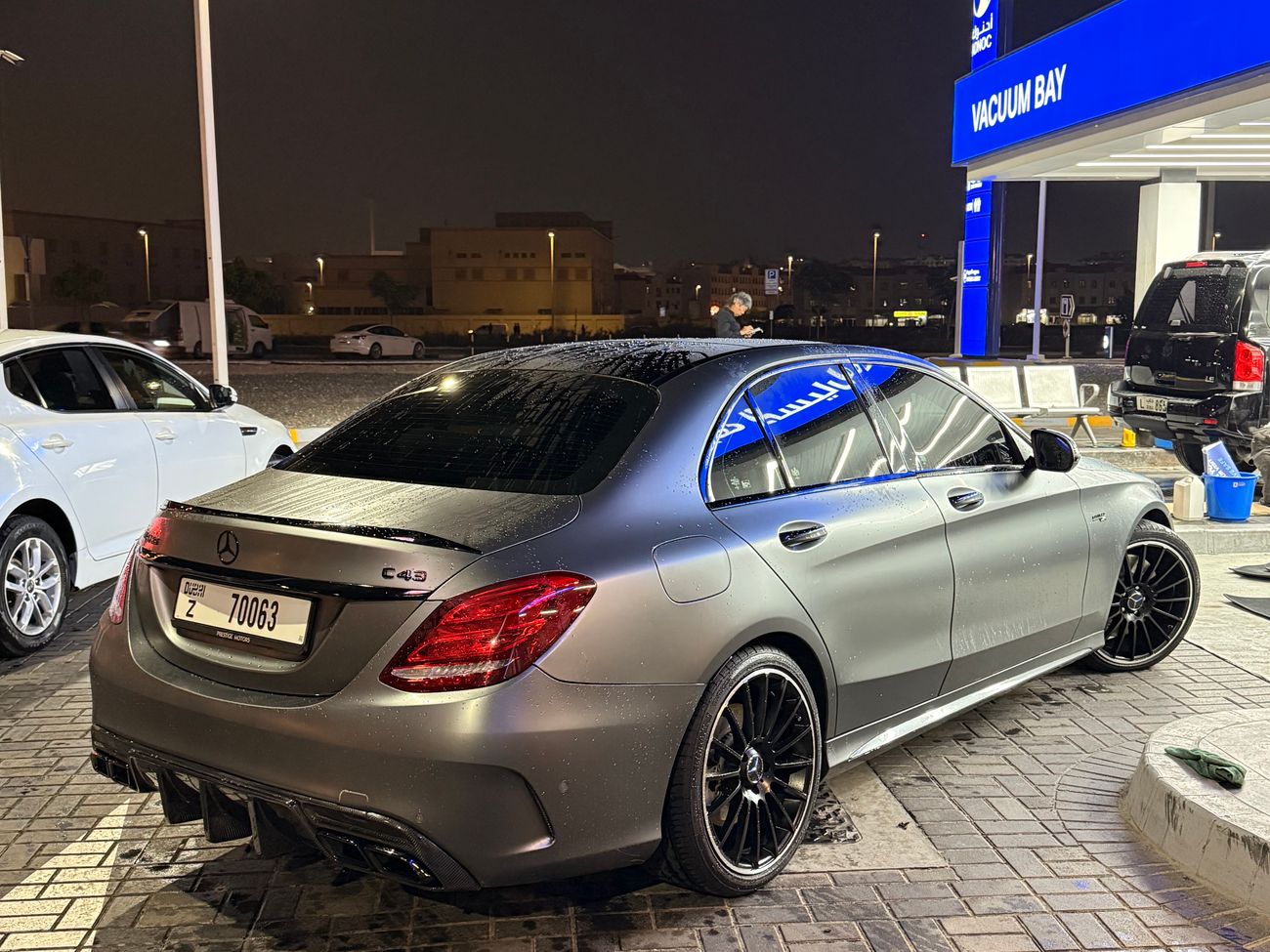 مرسيدس بنز سي 43 ايه ام جي