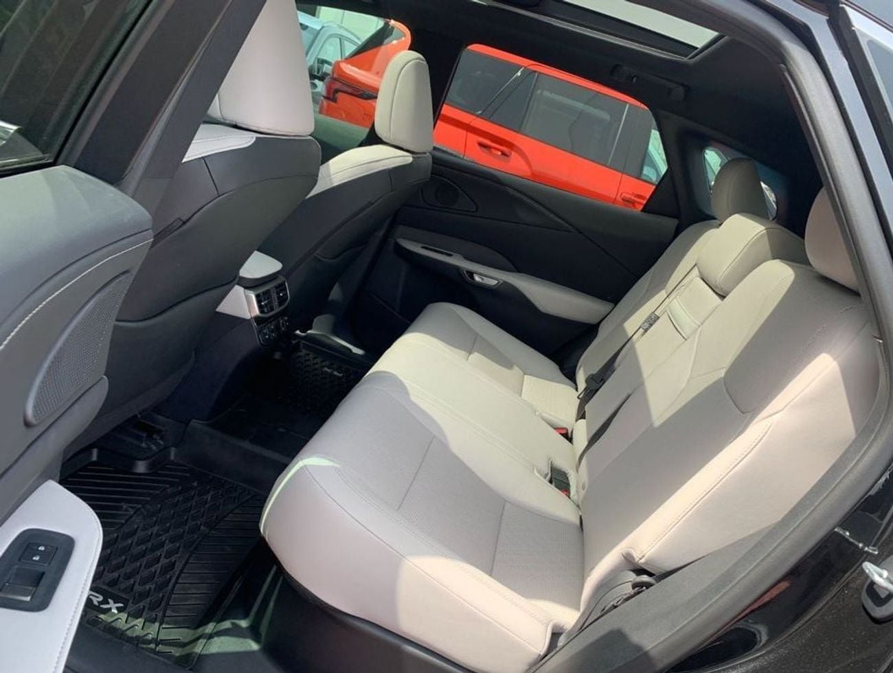 لكزس RX 350 LUXURY 2.4L TURBO AWD 5-SEATER AUTOMATIC