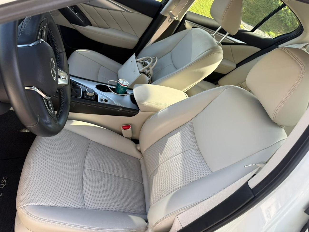 Infiniti Q50 LUXE