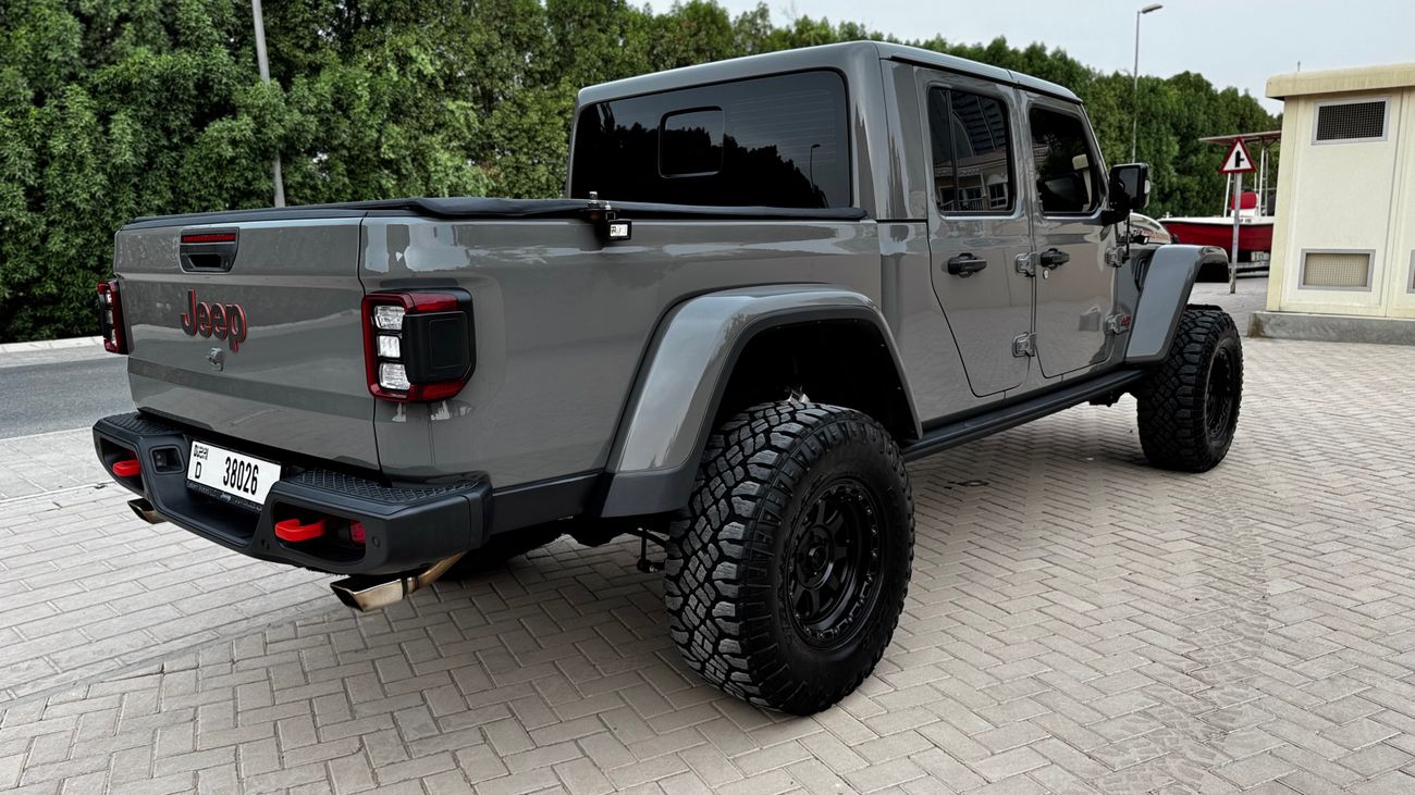 جيب جلادياتور