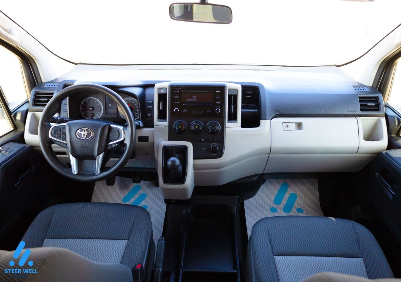 تويوتا هاياس كوميتور GL  سقف عالي 2020 3.5L / 13 Seater Van / Petrol MT / GCC Specs / Book Now!