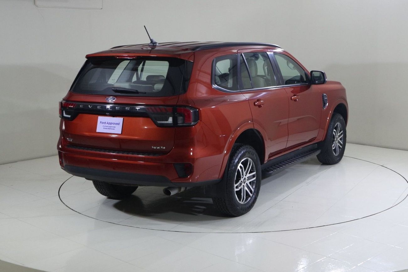 Ford Everest XLT EVR424 /AL TAYER MOTORS AL QOUZ SHOWROOM