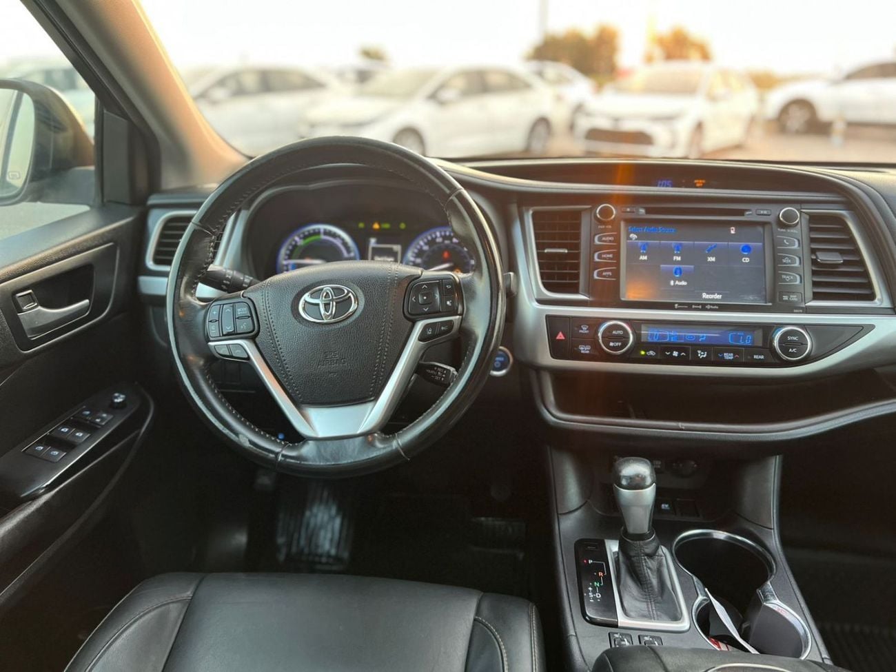 Toyota Highlander 2017 Toyota Highlander Hybrid XLE Full option -3.5L-V6-AWD 4x4 - Rear CAM-Sunroof-Leather seat