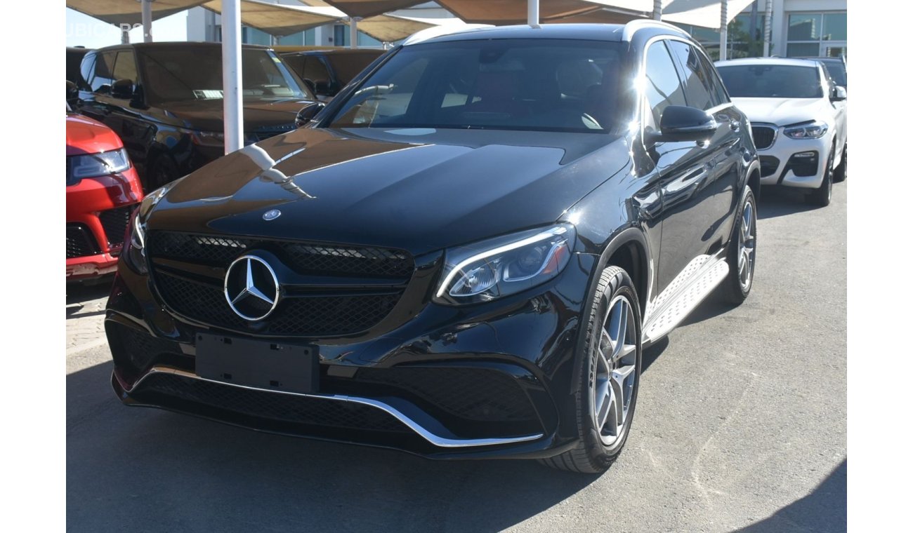 Mercedes-Benz GLC 300 2018 / EXCELLENT CONDITION / WITH WARRANTY