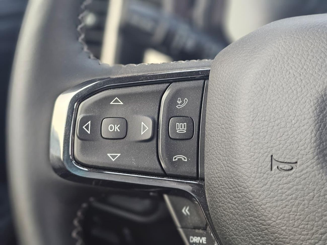 رام 1500 3.0L LIMITED NIGHT EDITION ( ONLY FOR RE- EXPORT )