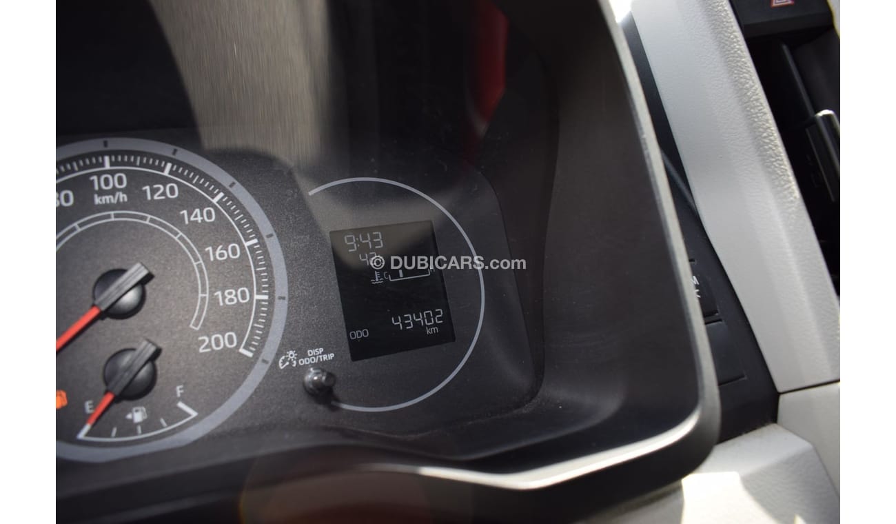 Toyota Hiace Commuter GL Toyota Hiace Highroof Bus 3.5 Ltr, Model:2020. Only done 43000 km