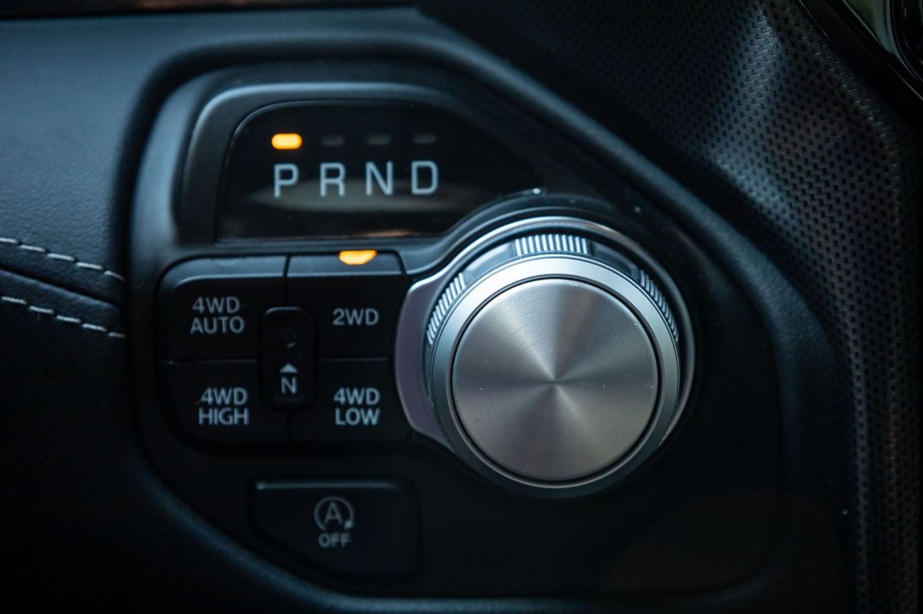 رام 1500 Limited Crew Cab 5.7L