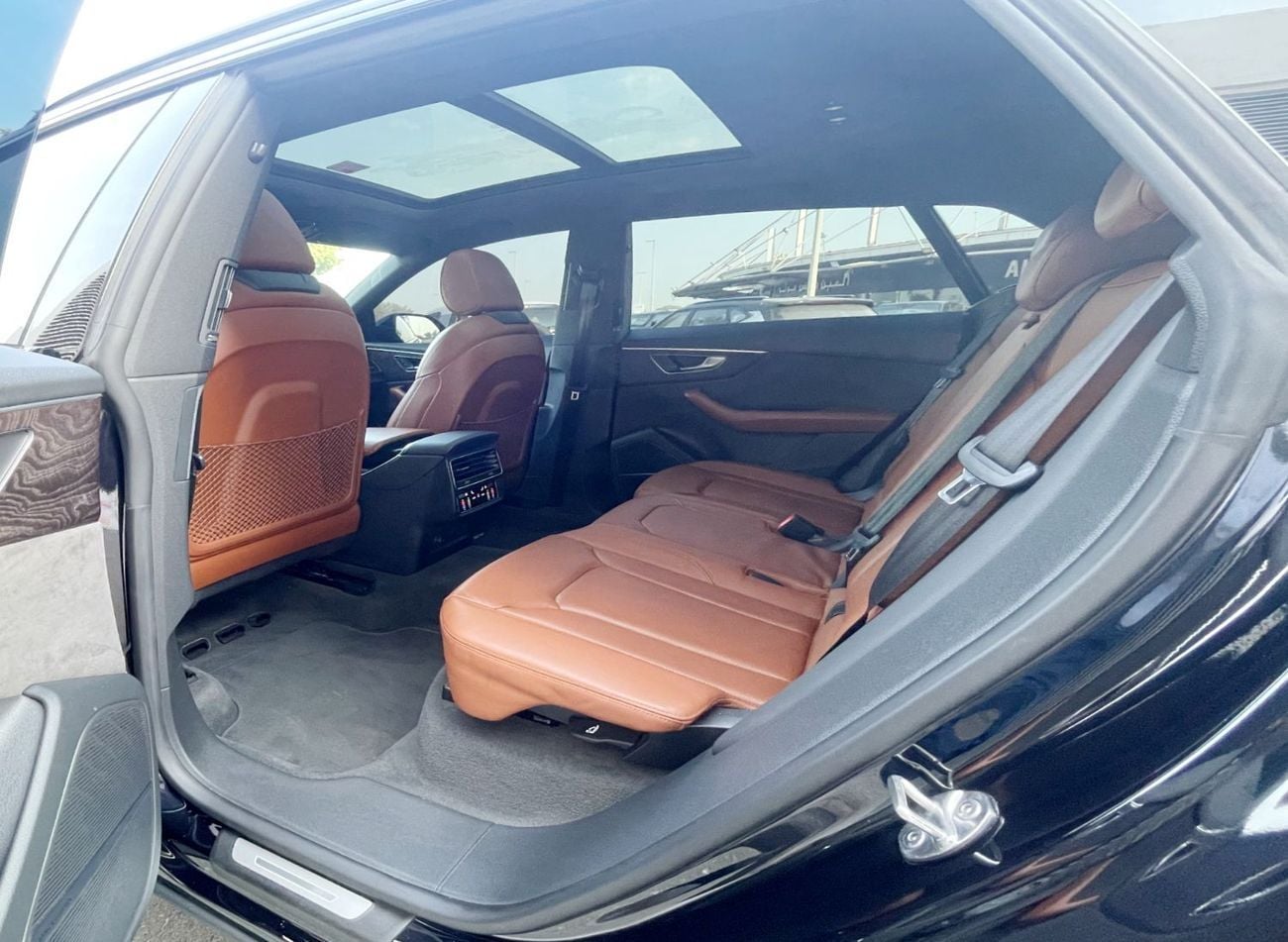 Audi Q8 55 TFSI quattro S-Line 3.0L (340 HP) -Al Nabooda