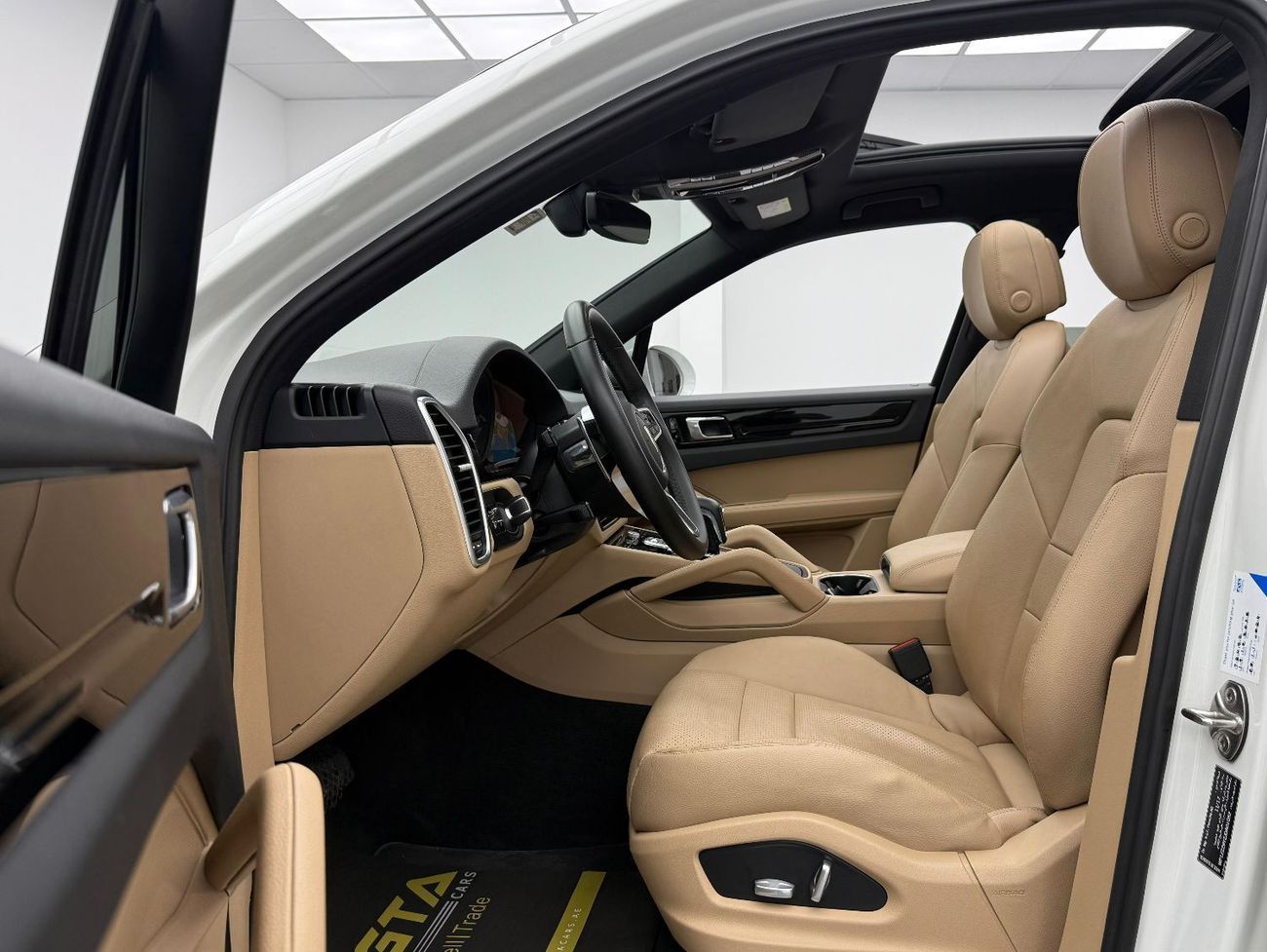 Porsche Cayenne Std 3.0L (340 HP) 2018 Porsche Cayenne, Warranty, Full Porsche Service History, Excellent Condition,