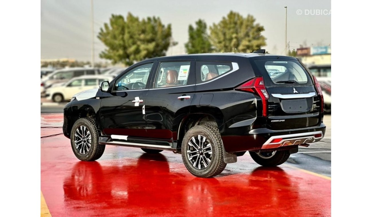 ميتسوبيشي مونتيرو Montero Sport 2022 3.0L F49+ | GCC specs 4x4 | Push Start | (Sunroof/Heating Seats) | Leather Interi