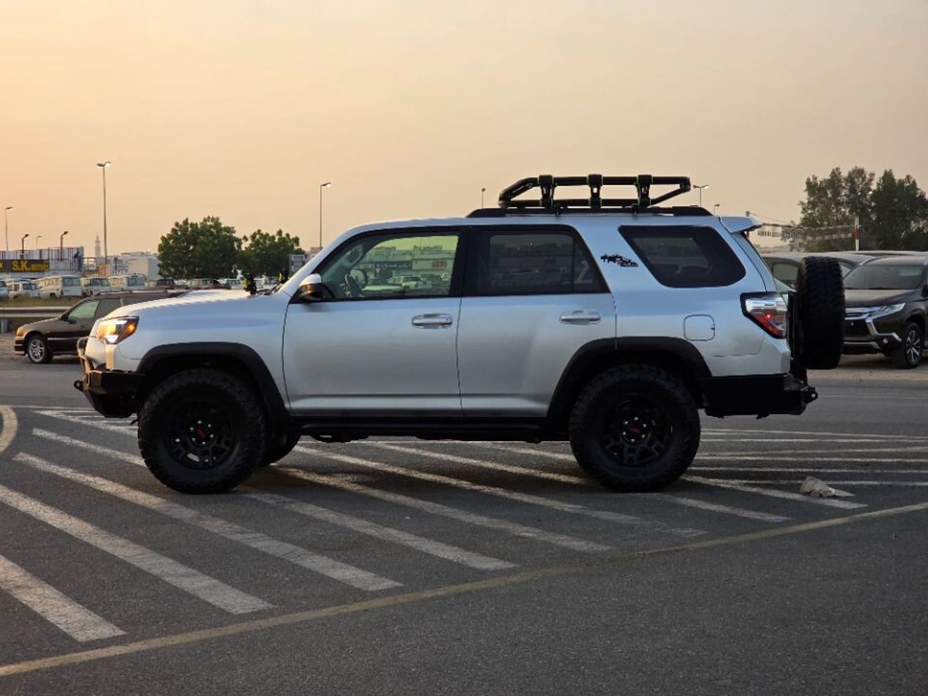 Toyota 4Runner 2019 Model TRD off Road 4x4 , leather and off road