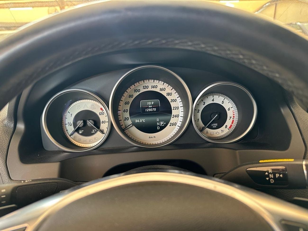 Mercedes Benz E400 | PEARL WHITE | AUTOMATIC CONVERTIBLE | MEMORY POWER SEATS