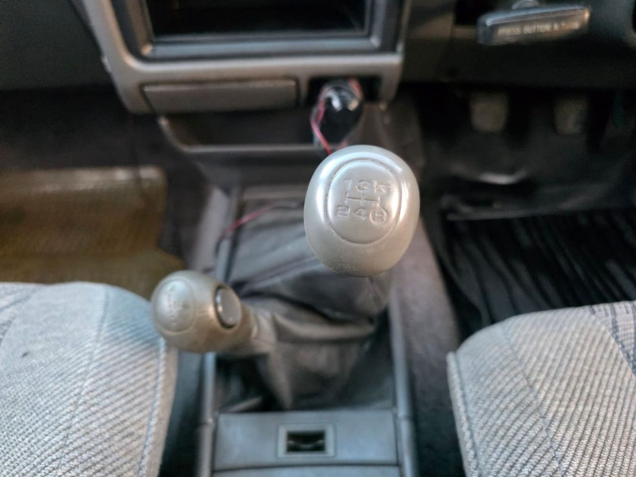 Toyota Hilux TOYOTA HILUX PICKUP RHD 1992 MODEL 2.8 L DIESEL MANUAL(PM11077)