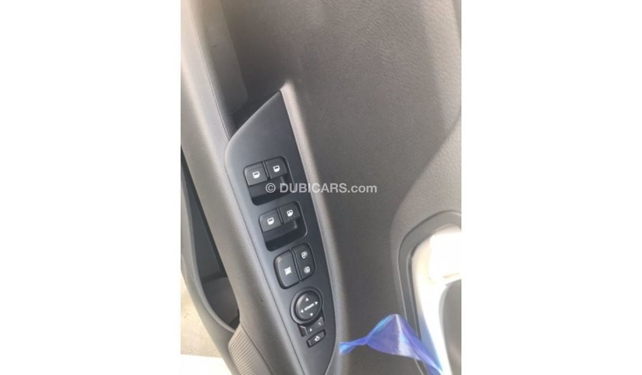 كيا ريو هاتش باك / 1.4