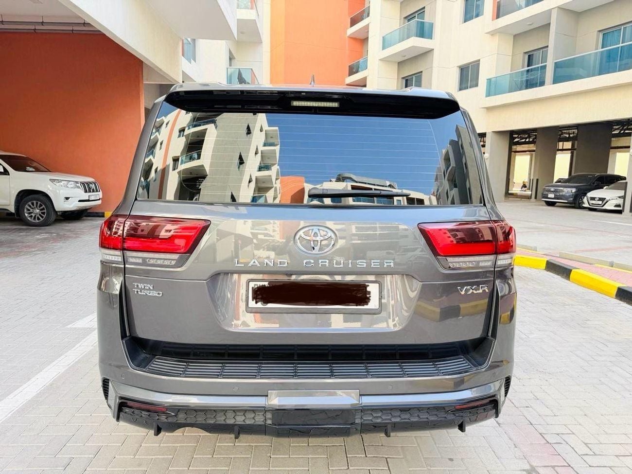 Toyota Land Cruiser VXR