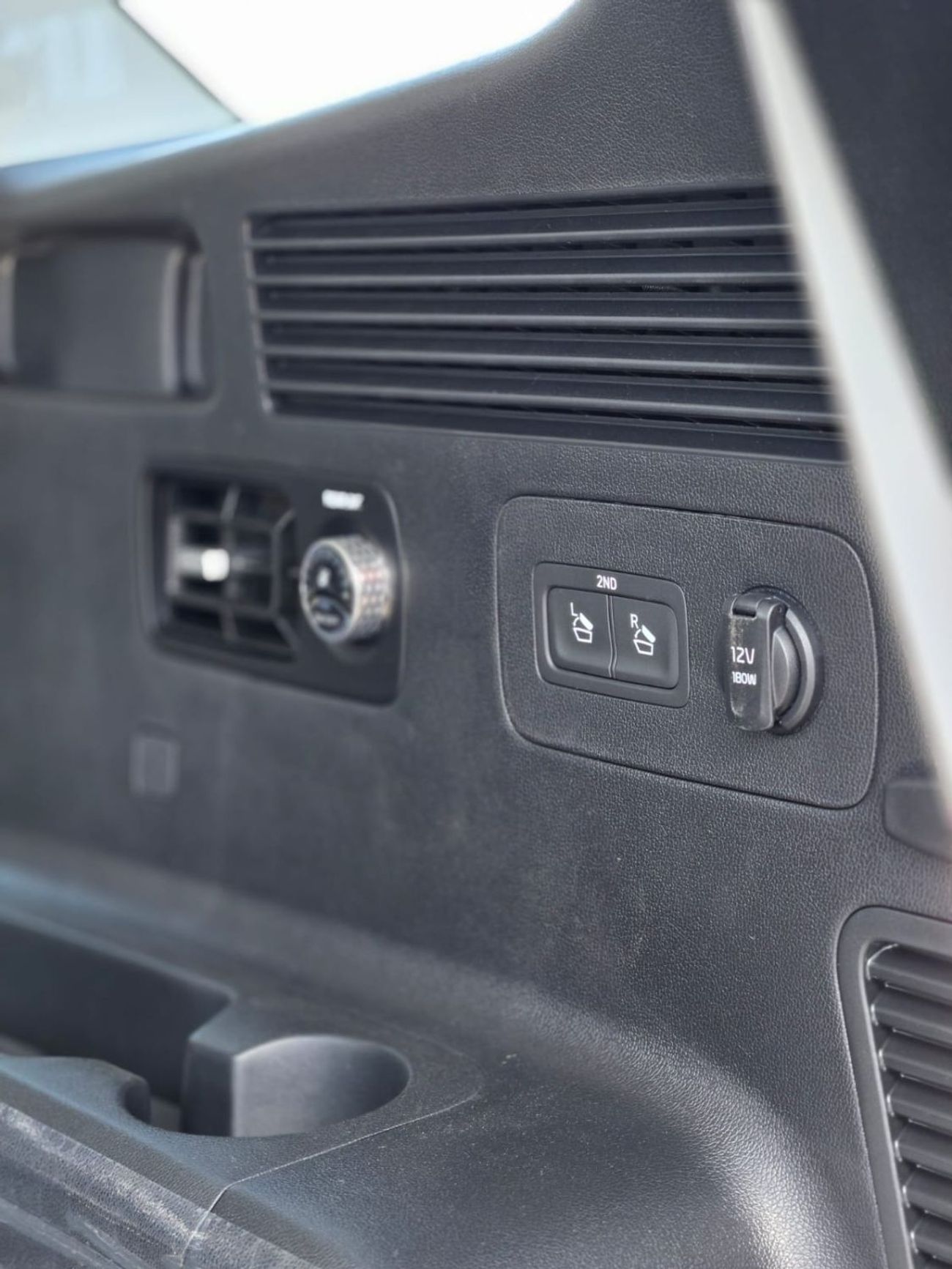 Kia Sorento Top 3.5L PE 3.5L V6 PETROL A/T HIGH OPTION