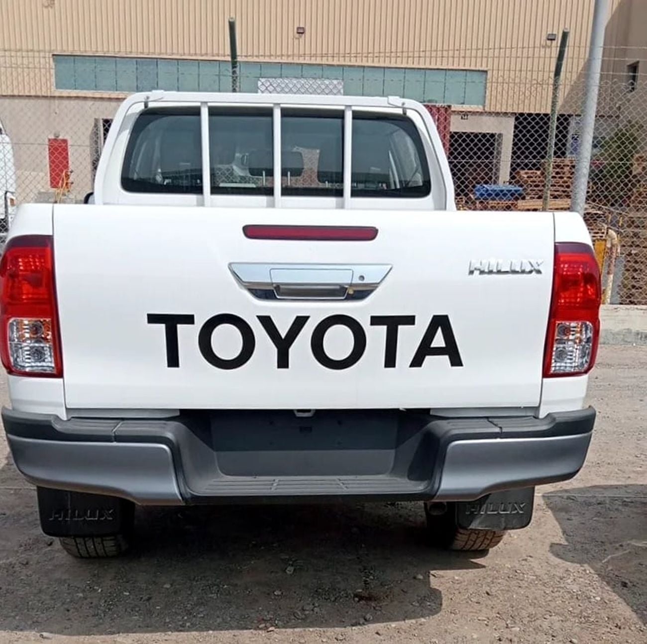 Toyota Hilux DLX Hilux 2.4 Diesel || Automatic || 2026