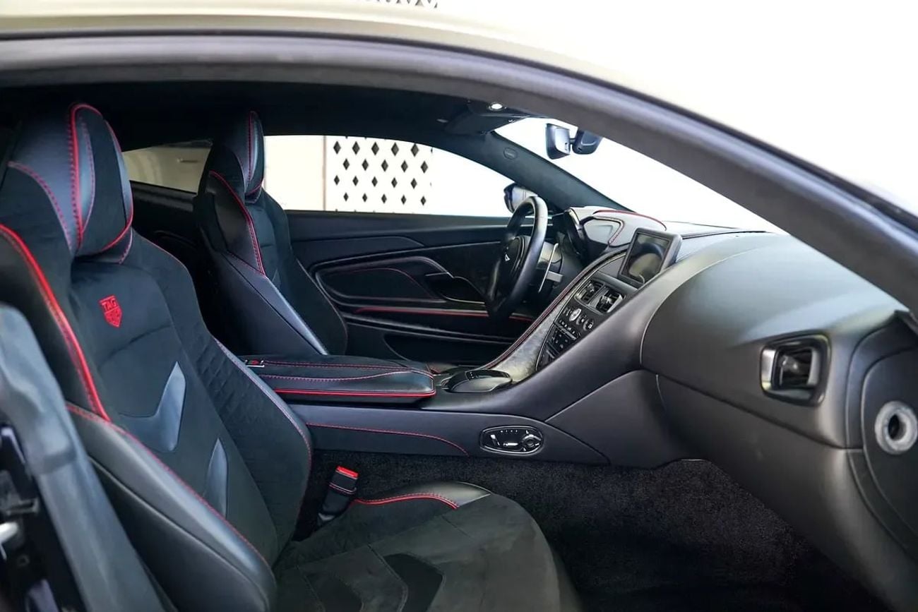 Aston Martin DBS SUPERLEGGERA 5.2L