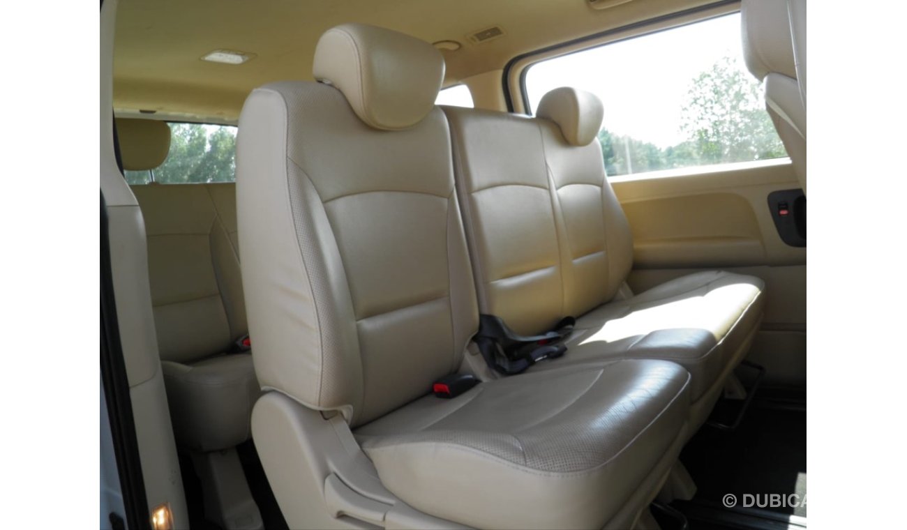 Hyundai H-1 2012 9 seats Ref#662