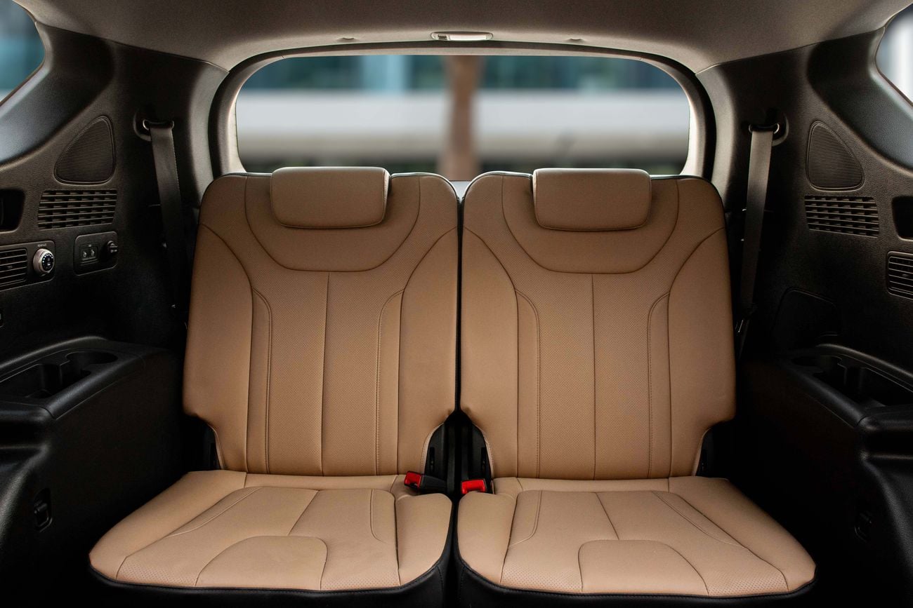 Hyundai Santa Fe Santa Fe Calligraphy | 1,763 P.M | 0% Downpayment | FULLY SERVICED