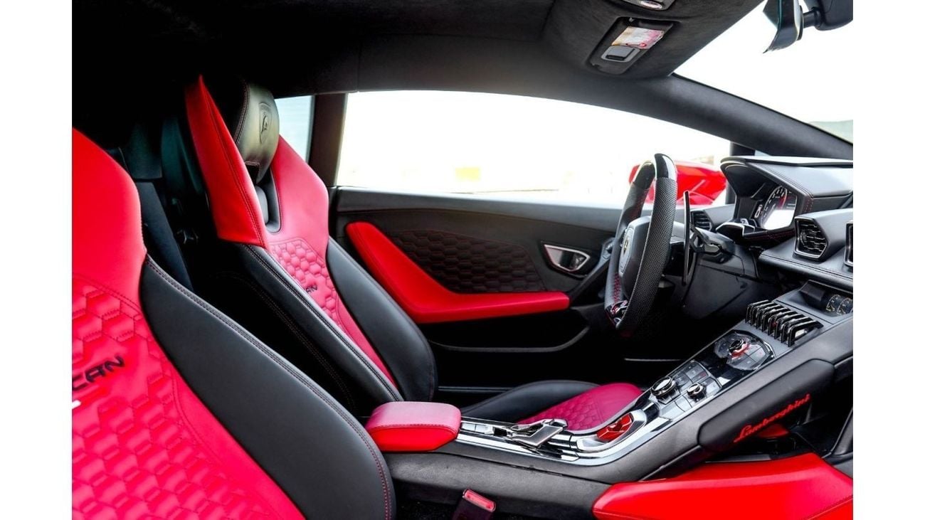 Lamborghini Huracan LP640-4 Performante Lamborghini Huracan 2018 GCC.