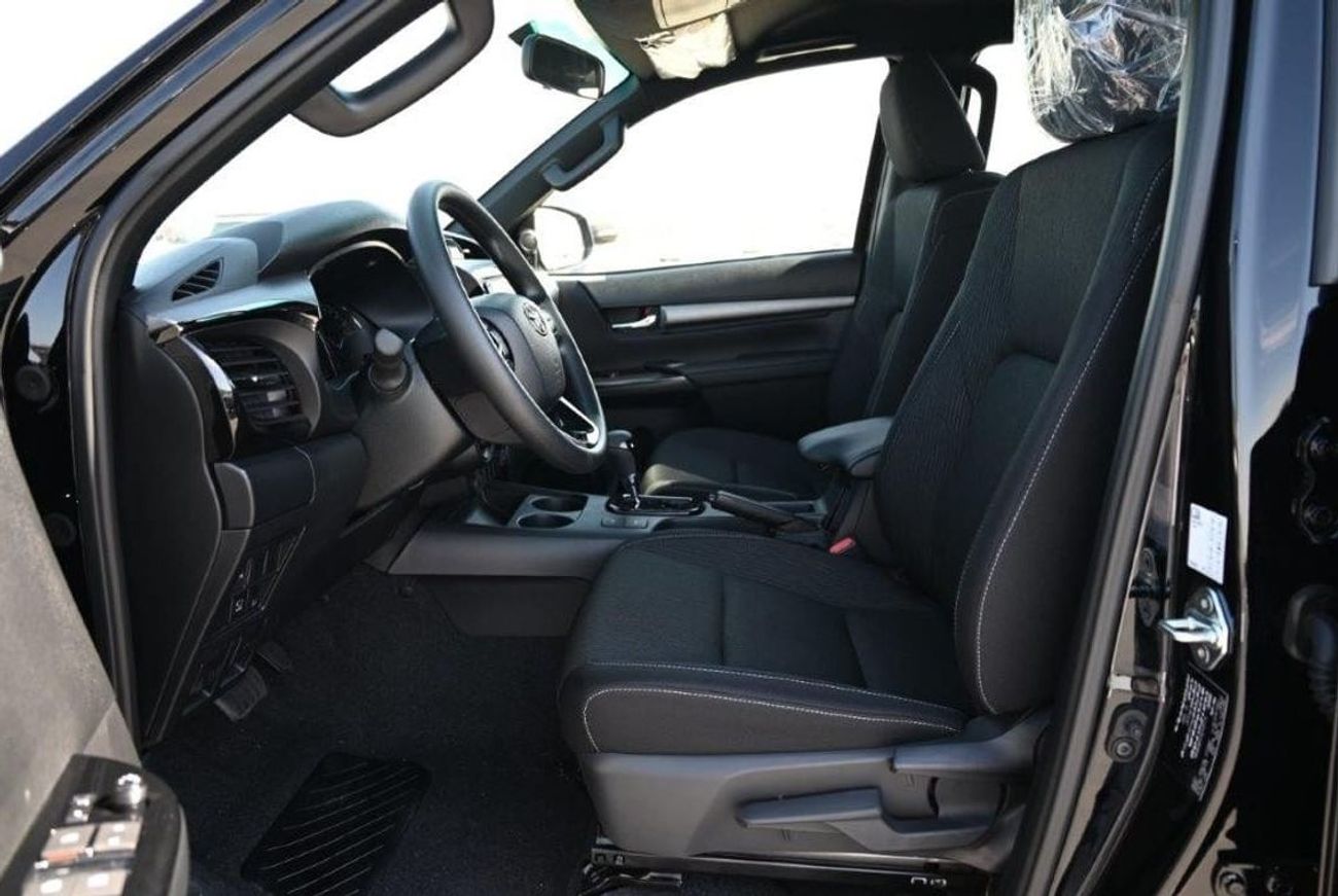 تويوتا هيلوكس Adventure V6 4.0L Automatic