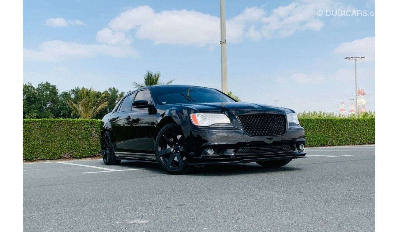 Chrysler 300C SRT8 SRT8 SRT8 Chrysler SRT original pint in very good condition