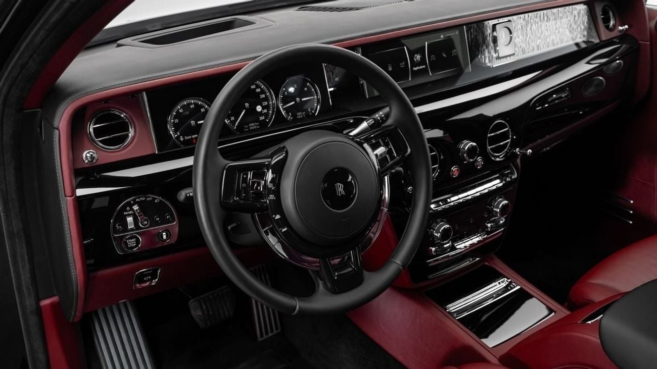 Rolls Royce Phantom STANDARD - 2019 - GCC Specs