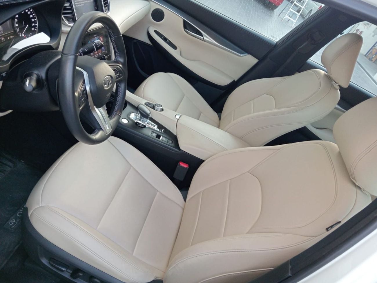 إنفينيتي QX50 LUXE