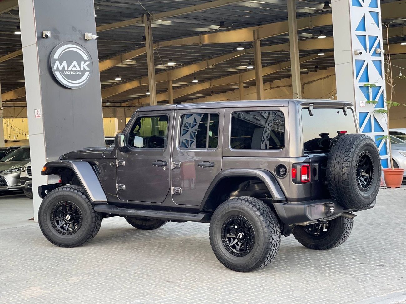 Jeep Wrangler Unlimited Sport 3.6L A/T JL / 3.6L V6 / RADAR /HURRICANE ADJUSTABLE /RADAR / LINE ASSIST / LOW MILEA