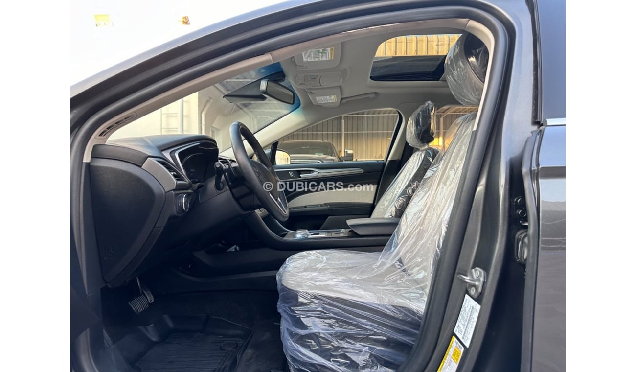 Used Ford Fusion 2019 for sale in Dubai - 682757