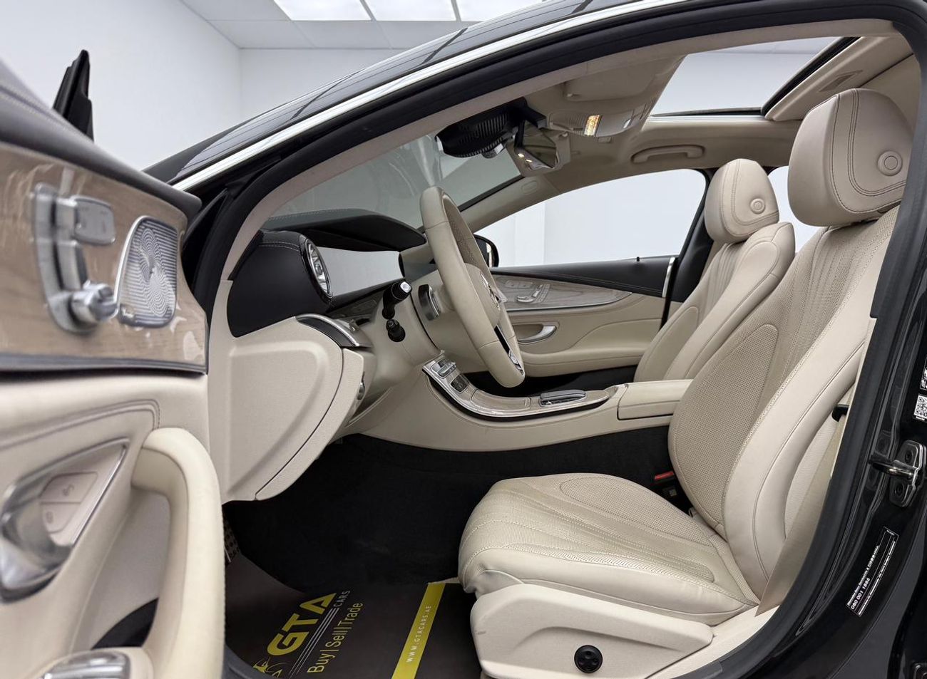 Mercedes-Benz CLS 450 2023 Mercedes Benz CLS450 4Matic, Warranty, Very Low Km, Fully Loaded, Excellent Condition, Korean