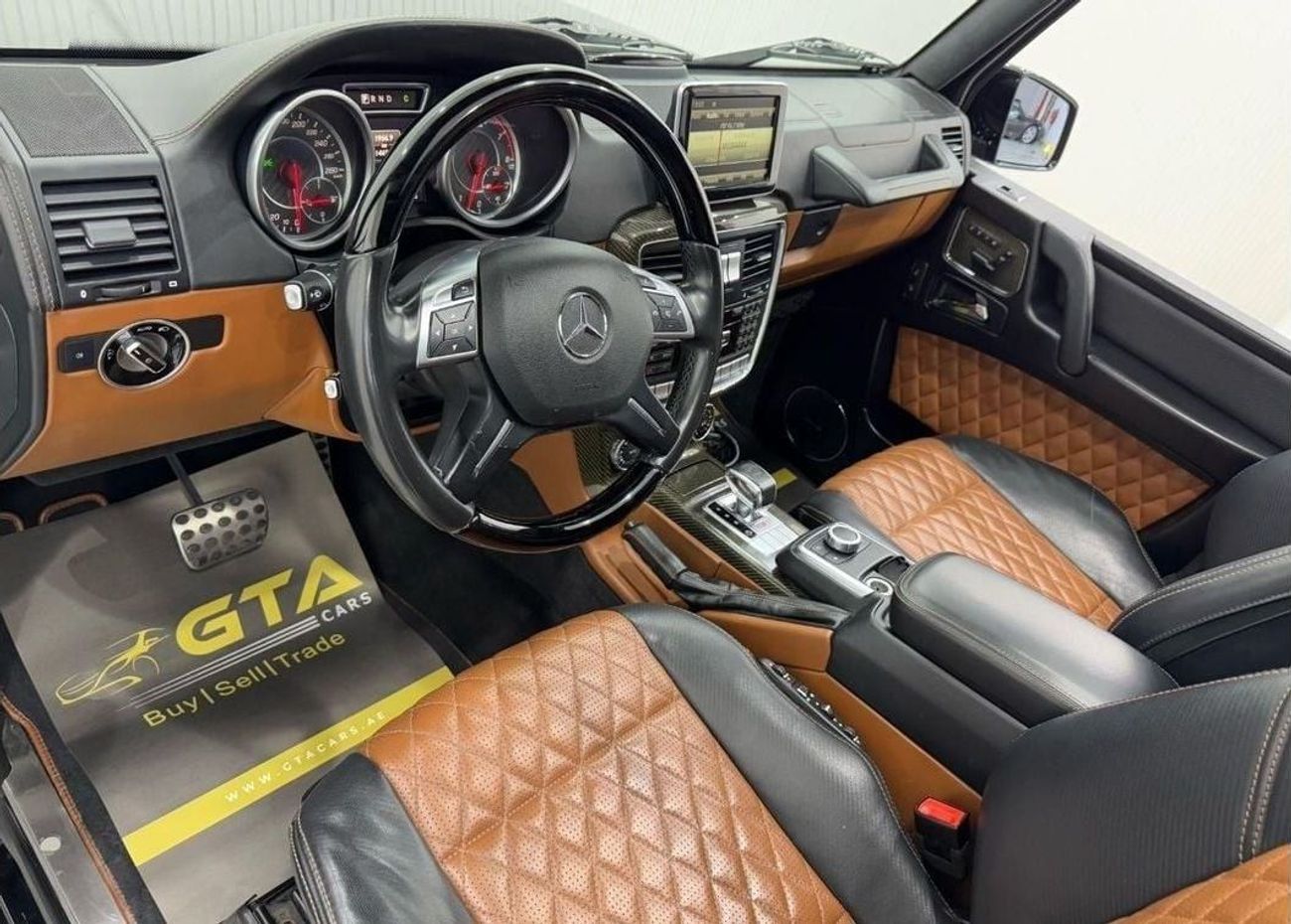 Mercedes-Benz G 63 AMG Std 5.5L 2016 Mercedes Benz G63 AMG 463 Edition, Service History, Carbon Fiber Package, GCC