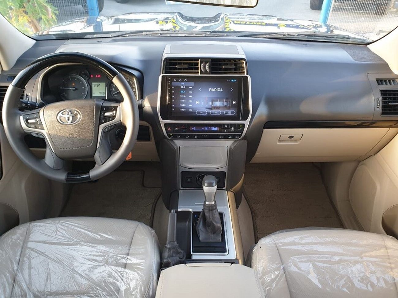 تويوتا برادو 2.7L TXL - 4 CYLINDER - (PETROL)