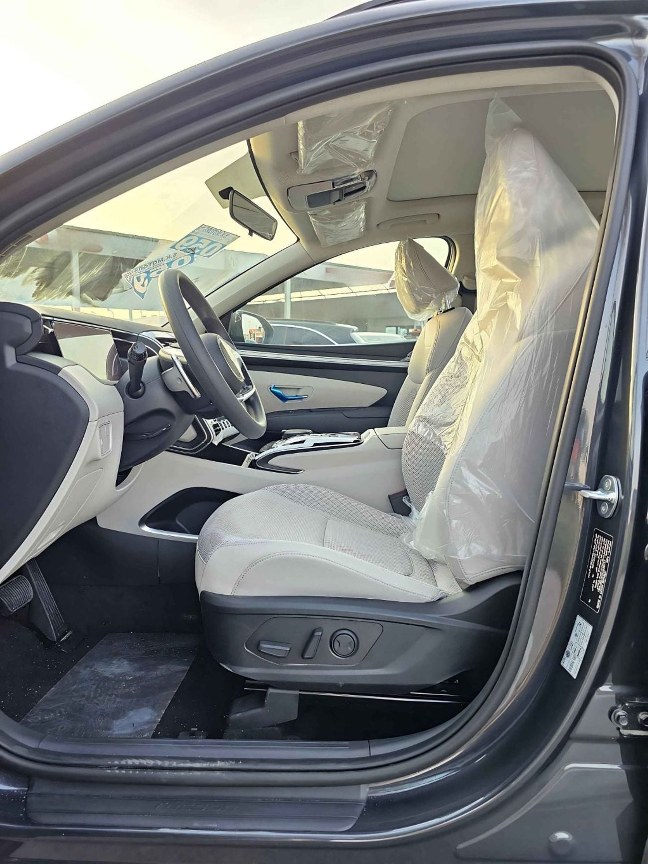 Hyundai Tucson 1.6T V4 PETROL, PANORAMIC ROOF / FULL OPTION (CODE # 68026)