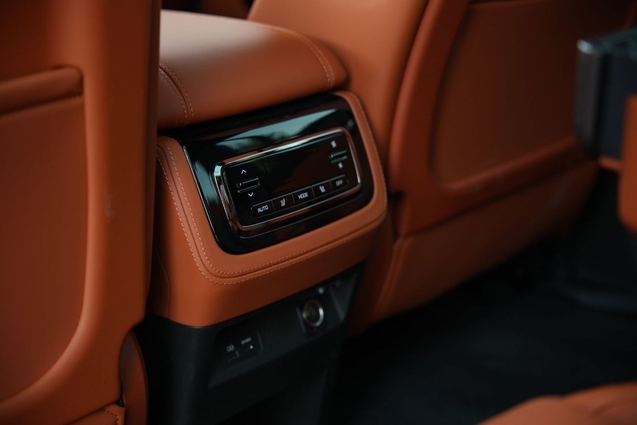 ROX 01 2025 ROX 01 VIP  Hybrid SUV 6Seaters with 2 keys AWD 0Km