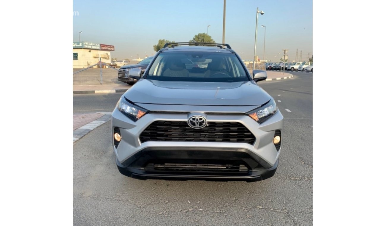 تويوتا راف ٤ 4x4 LIMITED SUNROOF FULL OPTION 2020 US IMPORTED